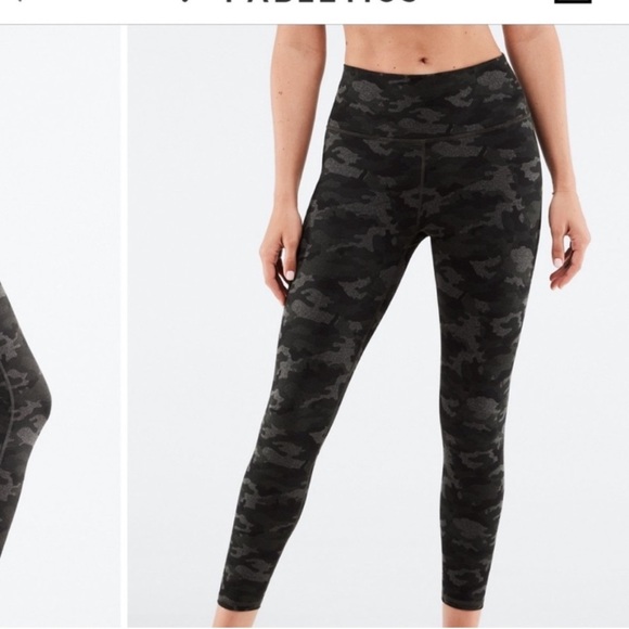 Fabletics Powerhold Camouflage Leggings size medium - Picture 3 of 6